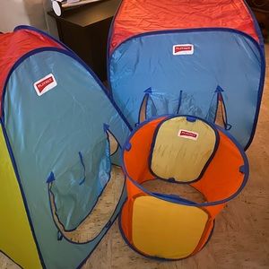 Kids indoor/outdoor sports hut and tunnel